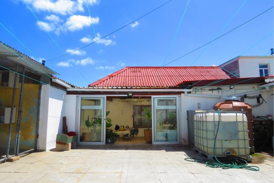 To Let 3 Bedroom Property for Rent in Woodstock Western Cape